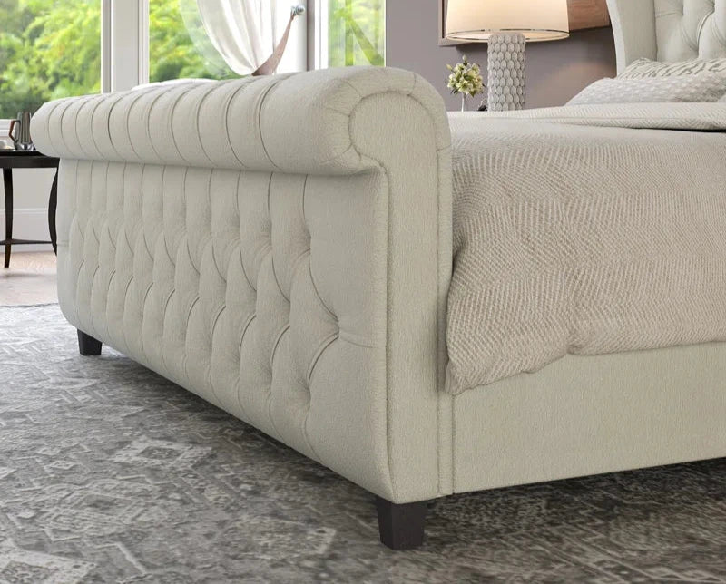Robin Tufted Upholstered Bed