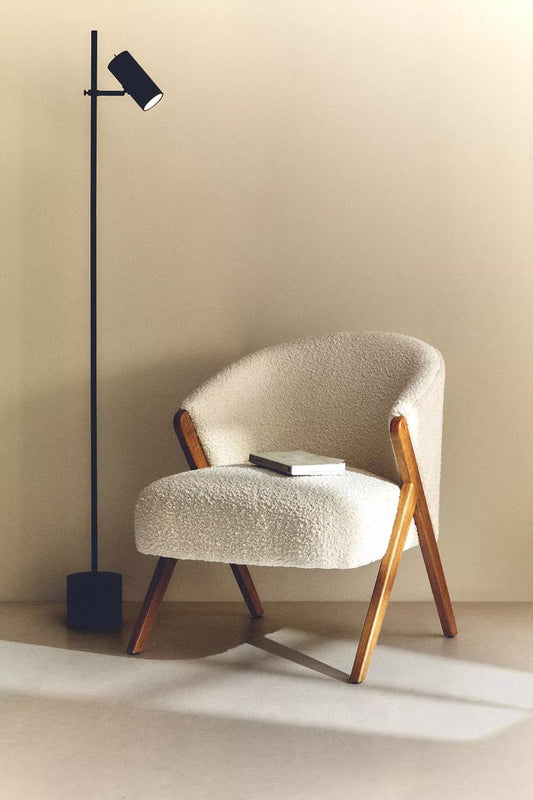 Universal Classic Bucley accent Chair