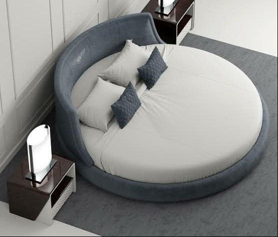 Poland Luxury Round Bed
